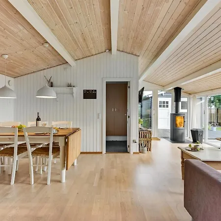 Florina - 700m From The Sea By Interhome Hejls