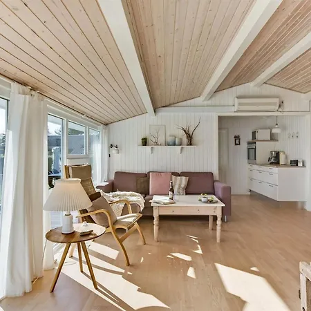 Florina - 700m From The Sea By Interhome *