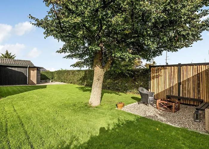 Florina - 700m From The Sea By Interhome * Hejls