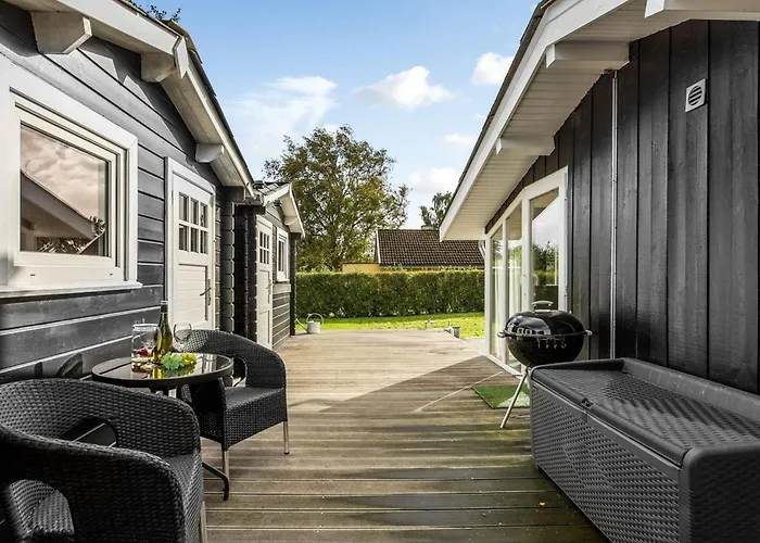 Florina - 700m From The Sea By Interhome Feriehus Hejls